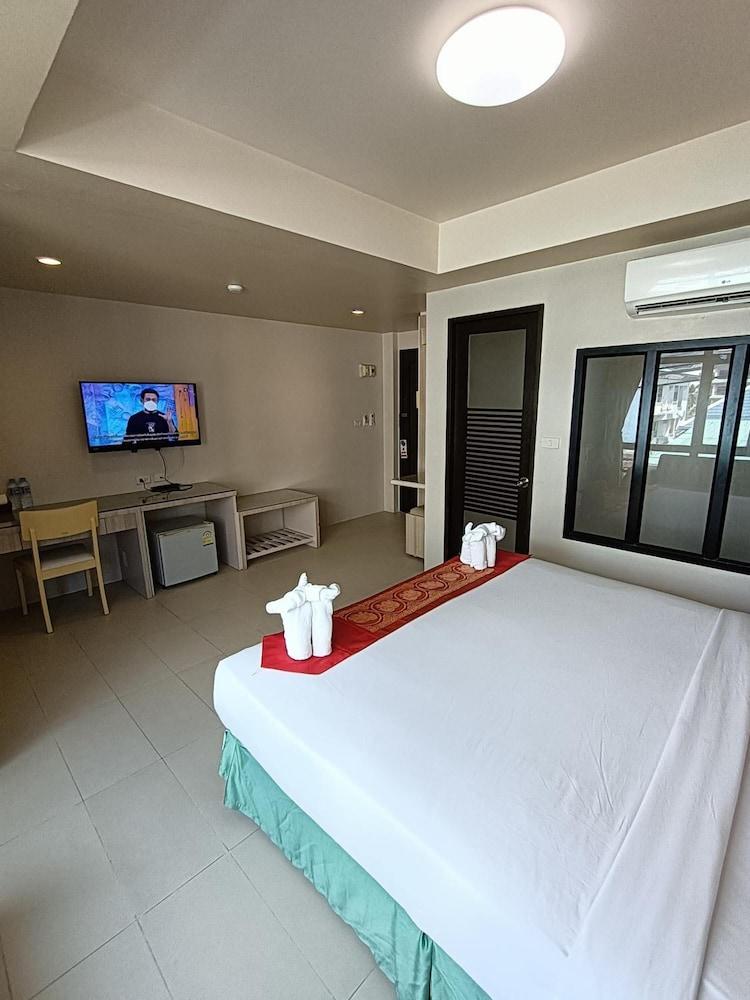 Amici Miei Guest House Phuket Εξωτερικό φωτογραφία